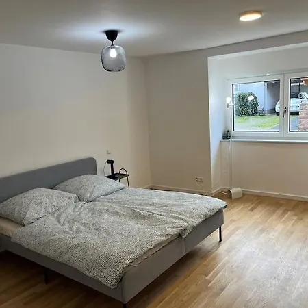 Hochwertige Zwei-Zimmer-Wohnung In Waldbronn Exterior foto